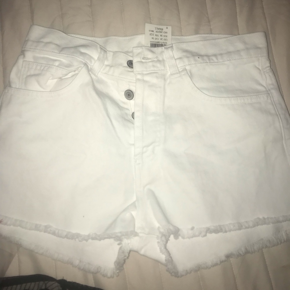 Brandy Melville/John Galt white shorts